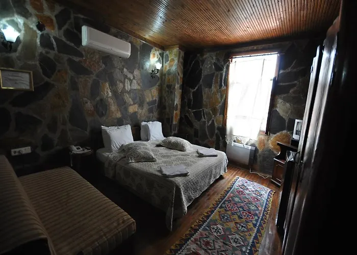 Oda ve Kahvaltı Yorgo Seferis Urla