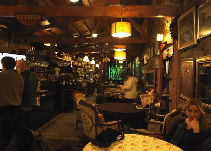 Yorgo Seferis Oda ve Kahvaltı 4*